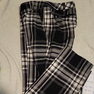 Plaid Ankle Pants in Black & White